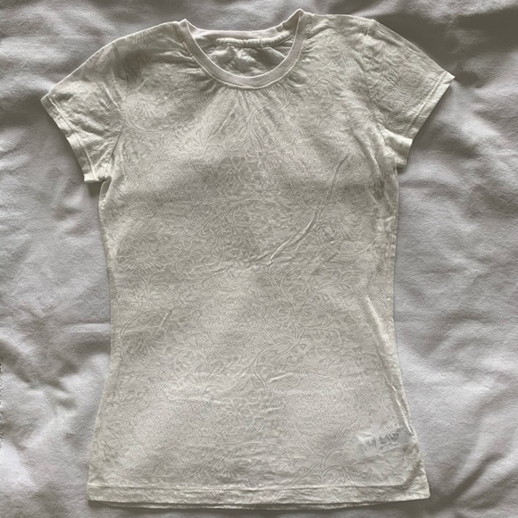 Forever 21 Semi-sheer top - Picture 1 of 5